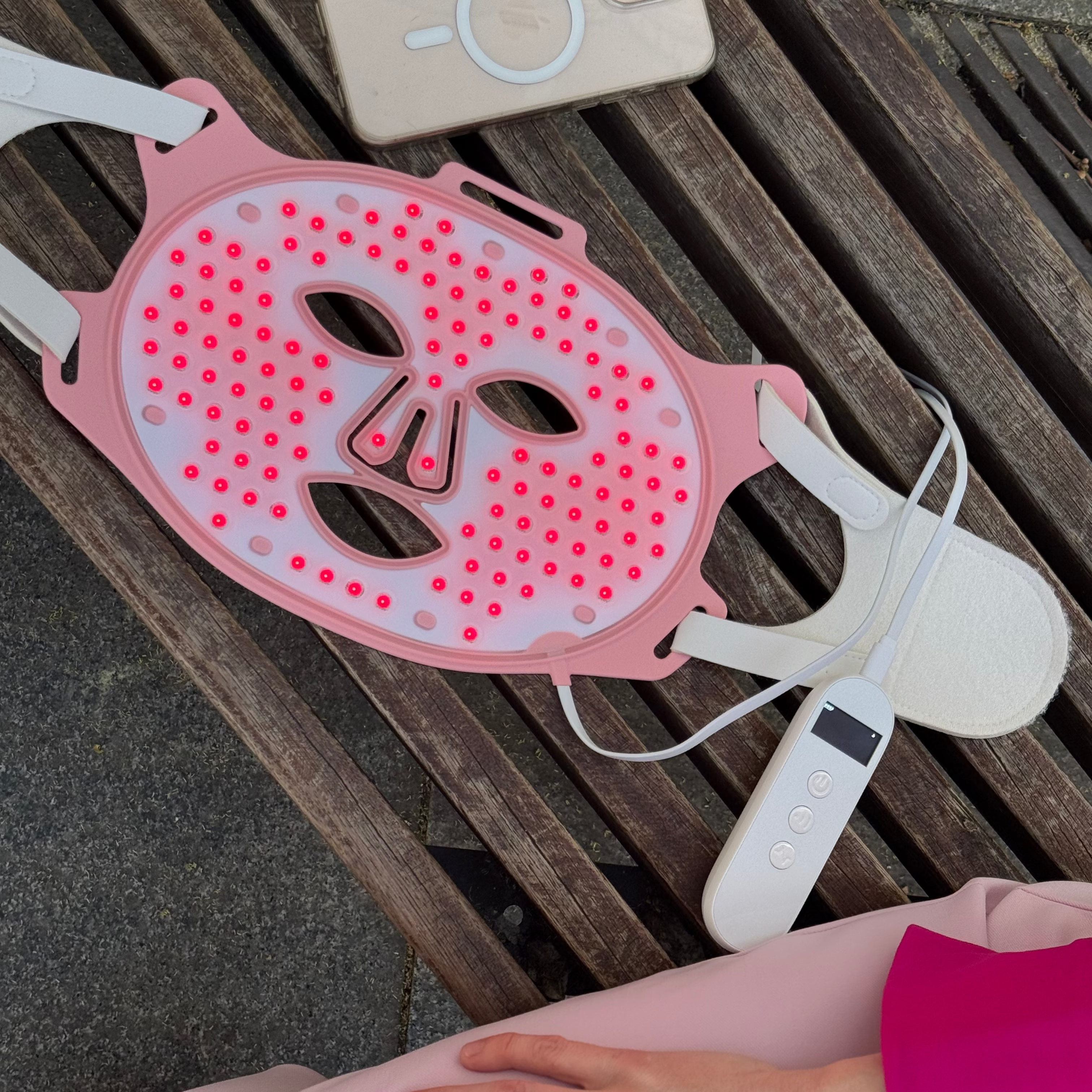660nm vs 633nm Red Light Therapy: Why CelluVIV Chose the Superior Wavelength for Skin Rejuvenation