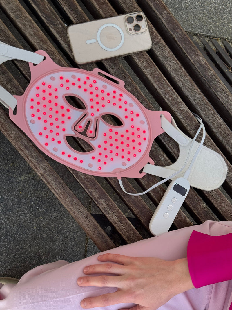 660nm vs 633nm Red Light Therapy: Why CelluVIV Chose the Superior Wavelength for Skin Rejuvenation